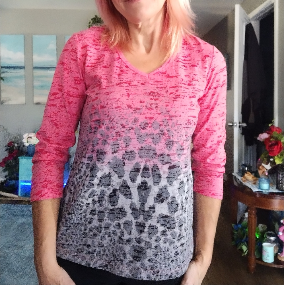 Animal print 3/4 sleeved top